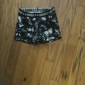 Under Armour Women's Black and White Athletic Shorts